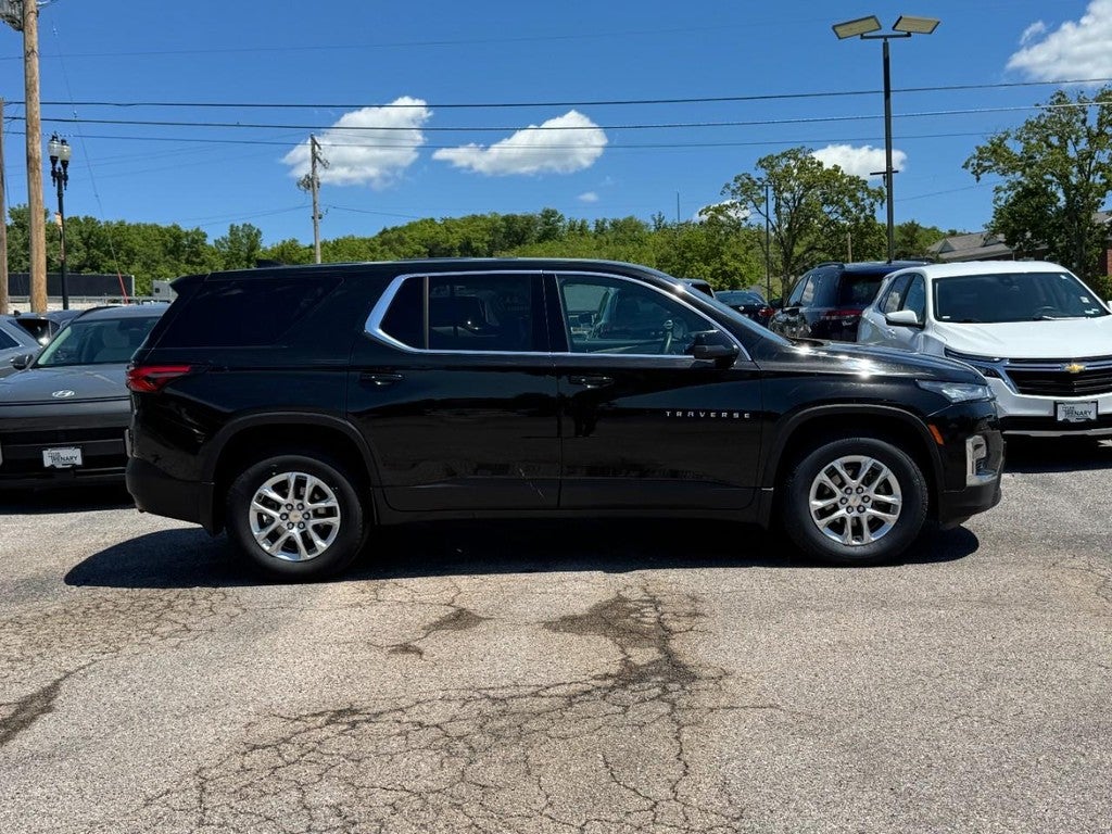 2023 Chevrolet Traverse AWD 4dr LS w/1LS