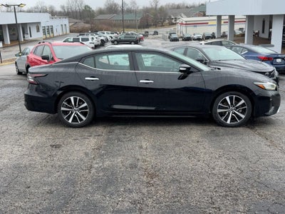 2023 Nissan Maxima SV CVT