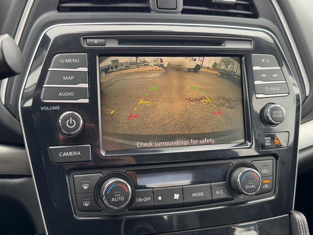 2023 Nissan Maxima SV CVT