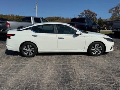 2022 Nissan Altima 2.5 S Sedan