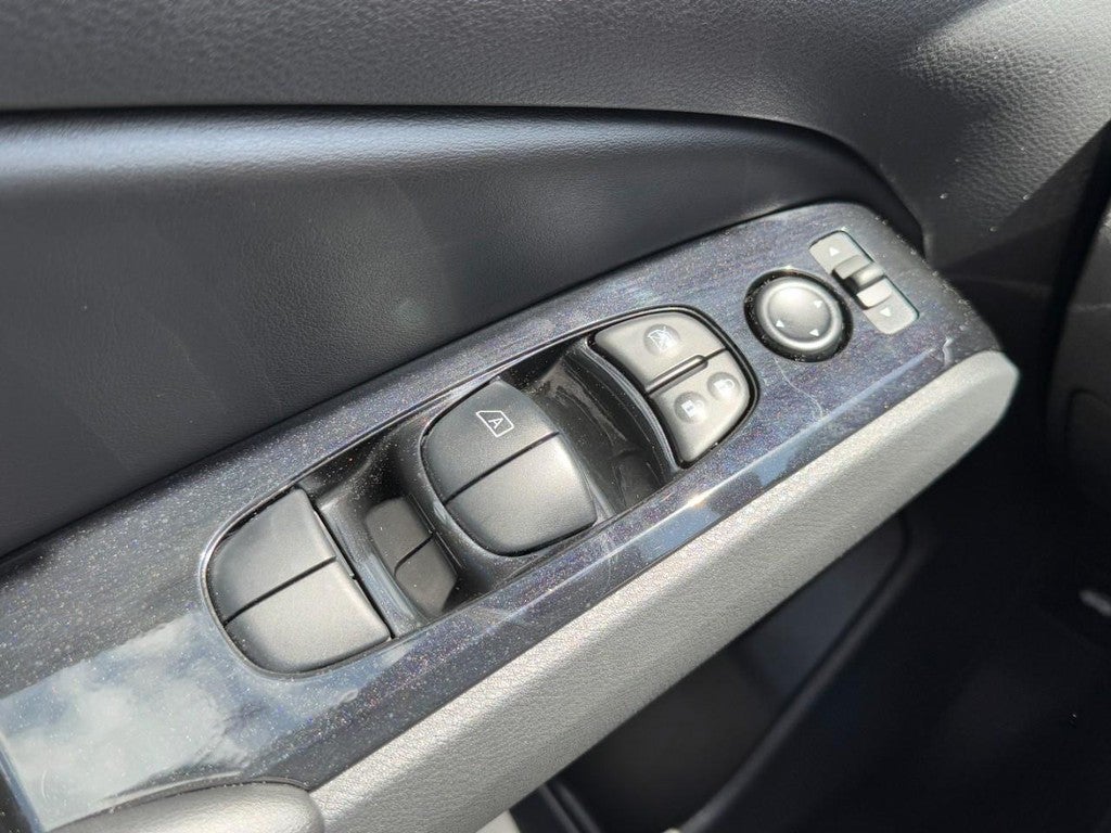 2024 Nissan Altima 2.5 SR Sedan