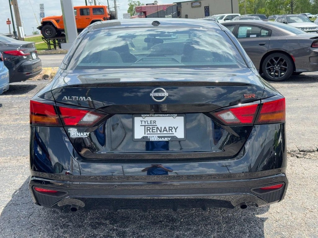 2024 Nissan Altima 2.5 SR Sedan