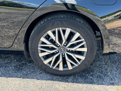 2024 Nissan Altima 2.5 SV Sedan