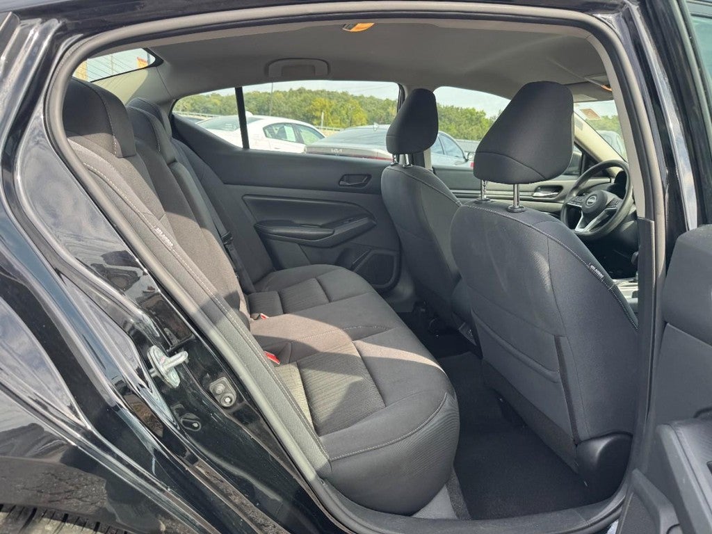 2024 Nissan Altima 2.5 SV Sedan