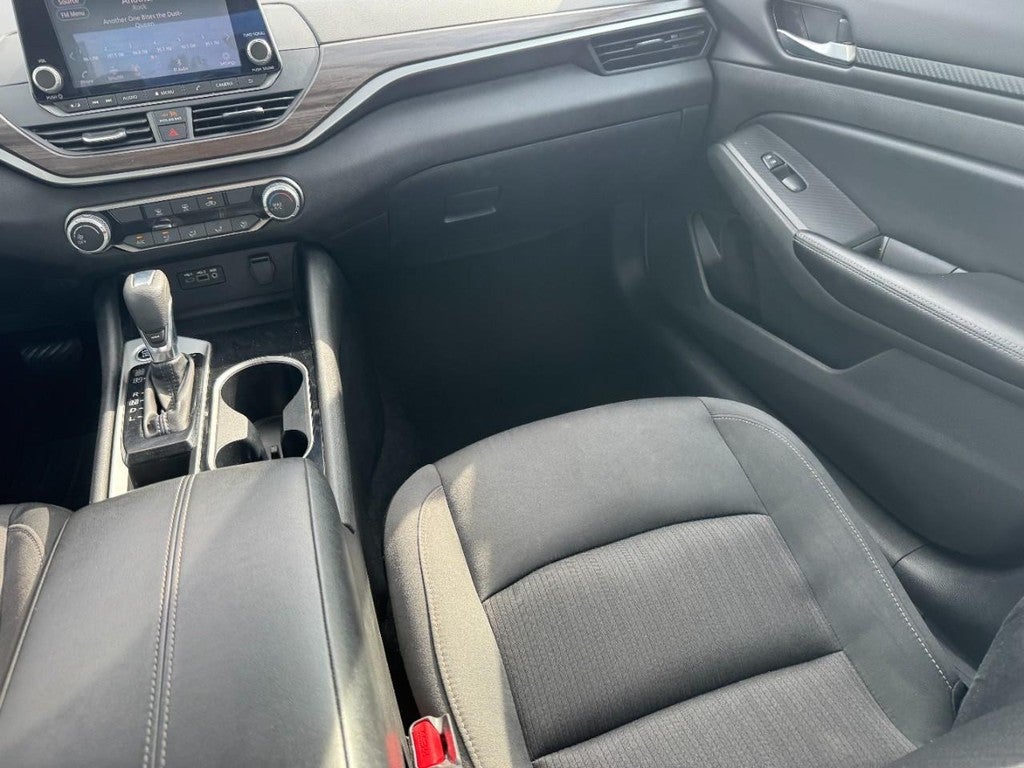 2024 Nissan Altima 2.5 SV Sedan