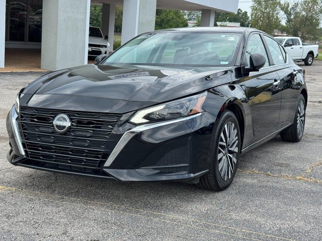2024 Nissan Altima 2.5 SV Sedan