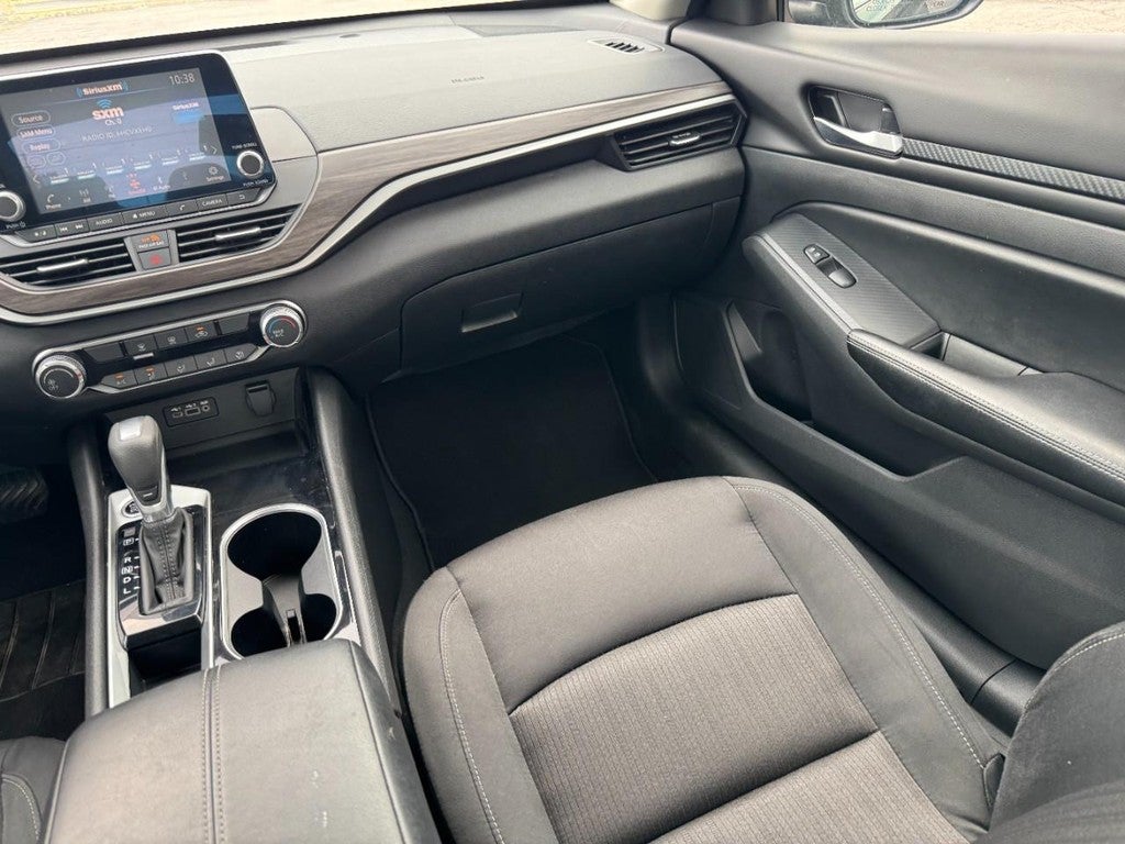 2024 Nissan Altima 2.5 SV Sedan