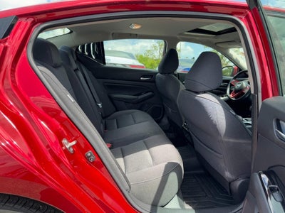2020 Nissan Altima 2.5 SV Sedan
