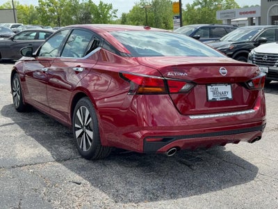 2020 Nissan Altima 2.5 SV Sedan