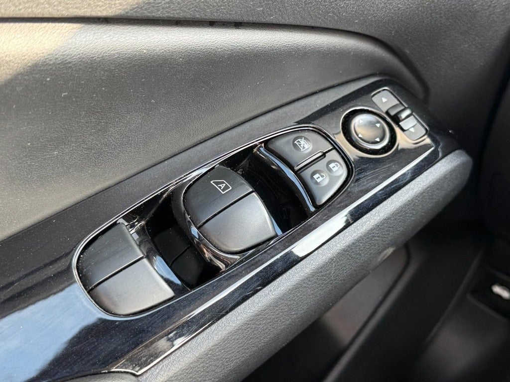 2023 Nissan Altima 2.5 SV Sedan