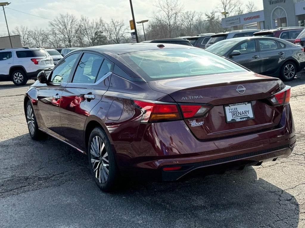 2023 Nissan Altima 2.5 SV Sedan