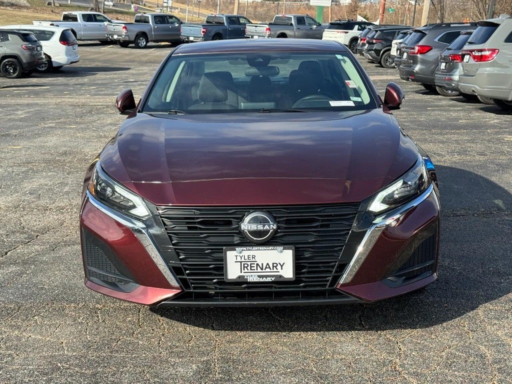 2023 Nissan Altima 2.5 SV Sedan