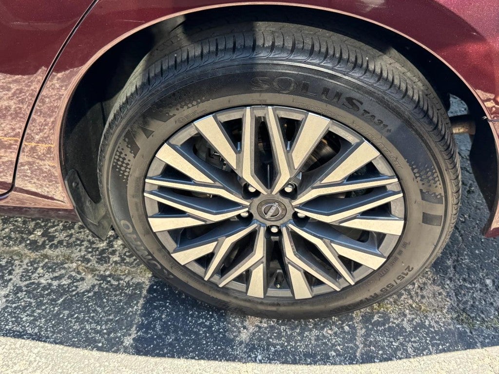 2024 Nissan Altima 2.5 SV AWD Sedan