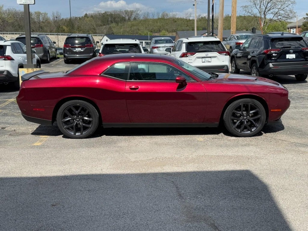 2020 Dodge Challenger SXT RWD
