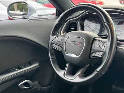 2021 Dodge Challenger SXT RWD