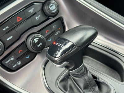 2021 Dodge Challenger SXT RWD