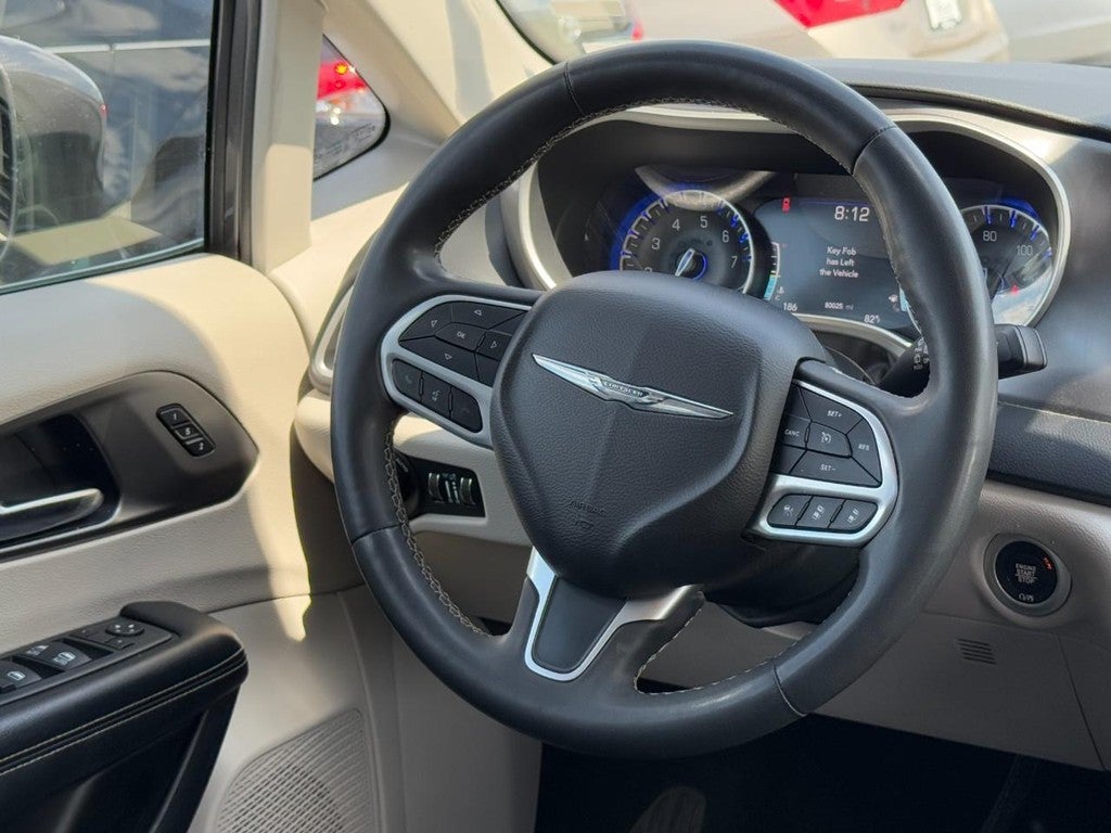 2022 Chrysler Pacifica Touring L FWD
