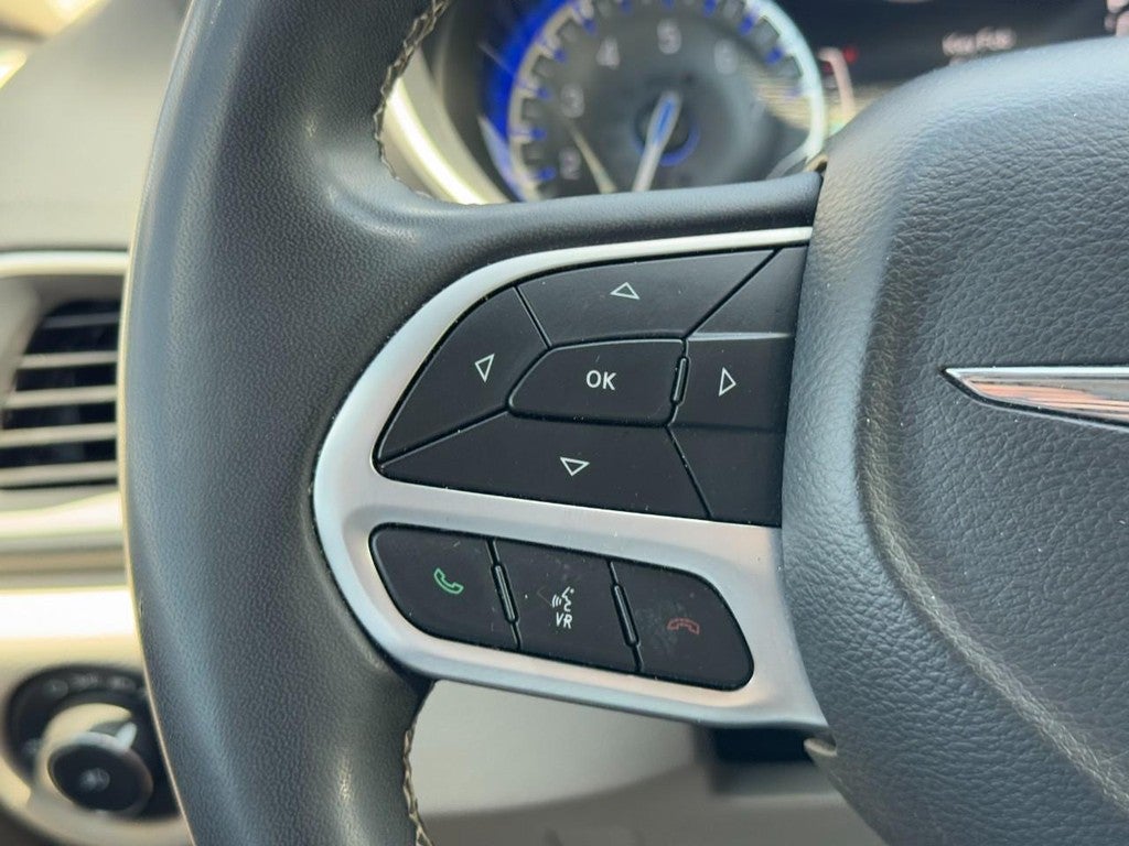 2022 Chrysler Pacifica Touring L FWD