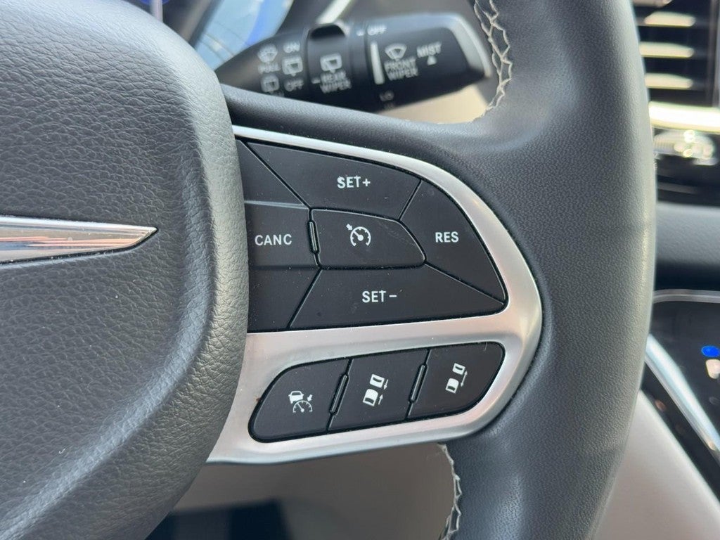 2022 Chrysler Pacifica Touring L FWD