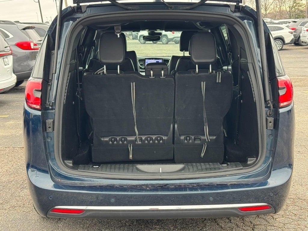 2025 Chrysler Pacifica Select FWD