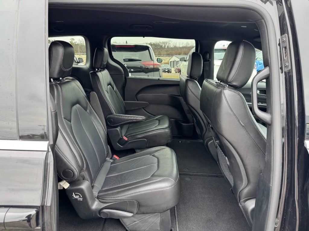 2025 Chrysler Pacifica Select FWD