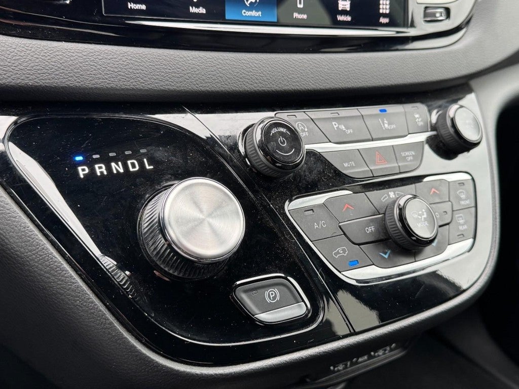 2025 Chrysler Pacifica Select FWD