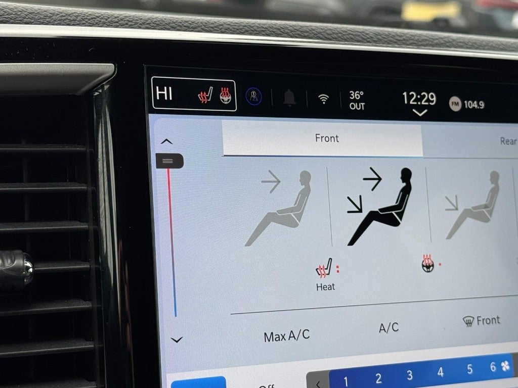 2025 Chrysler Pacifica Select FWD