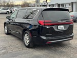 2025 Chrysler Pacifica Select FWD