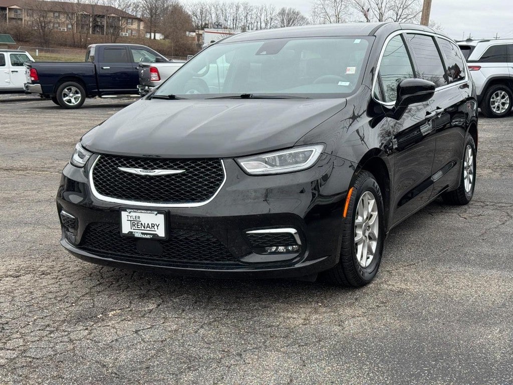 2025 Chrysler Pacifica Select FWD