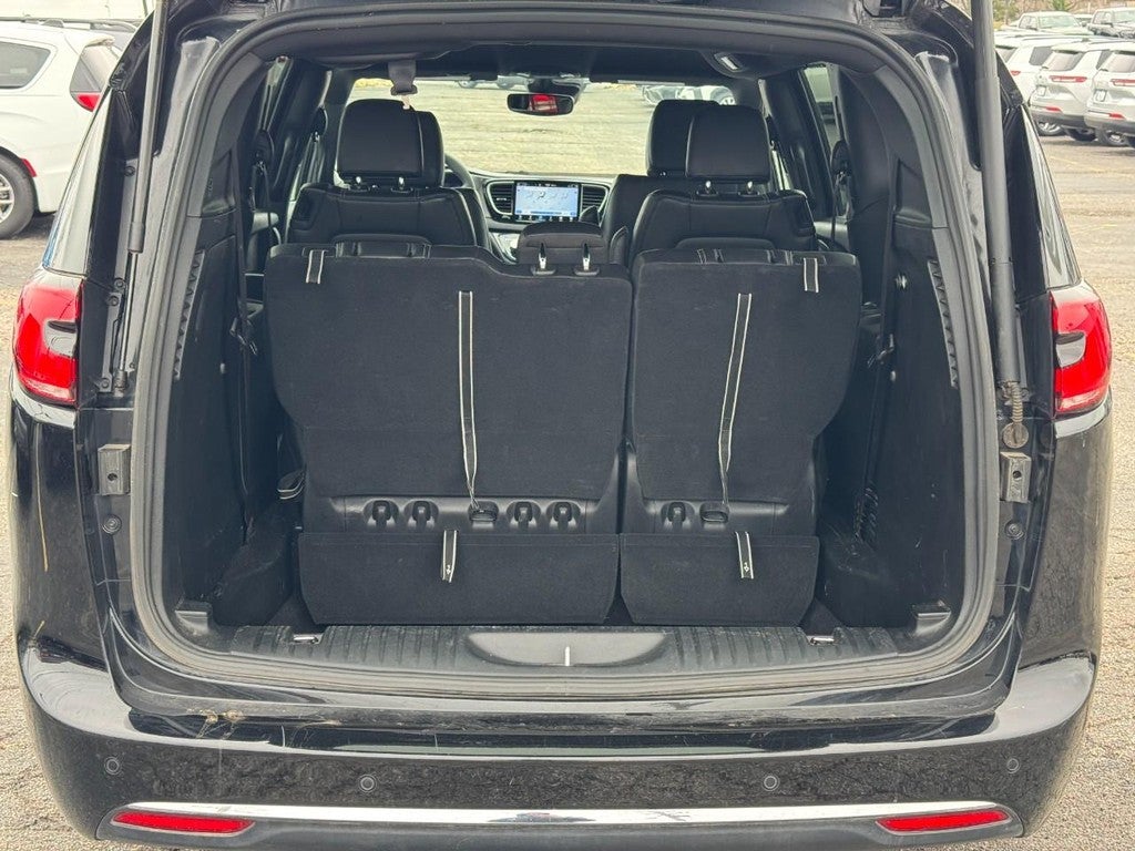 2025 Chrysler Pacifica Select FWD