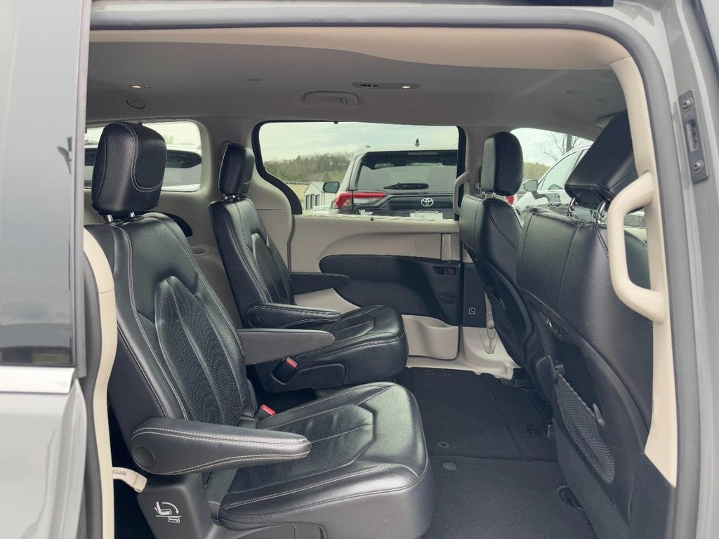 2022 Chrysler Pacifica Touring L FWD