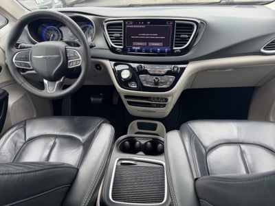 2022 Chrysler Pacifica Touring L FWD