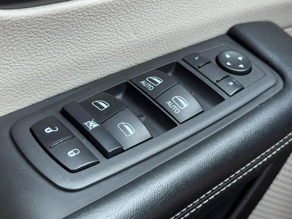 2022 Chrysler Pacifica Touring L FWD