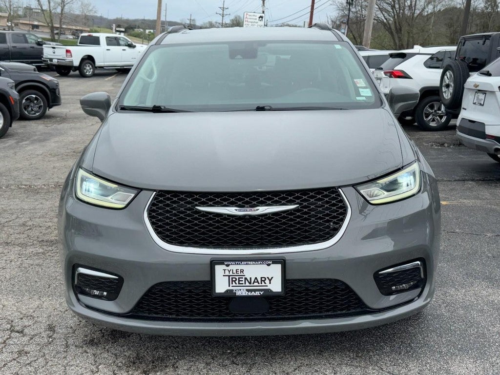 2022 Chrysler Pacifica Touring L FWD