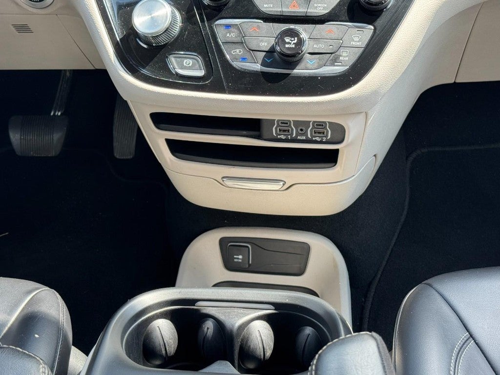 2023 Chrysler Pacifica Touring L FWD