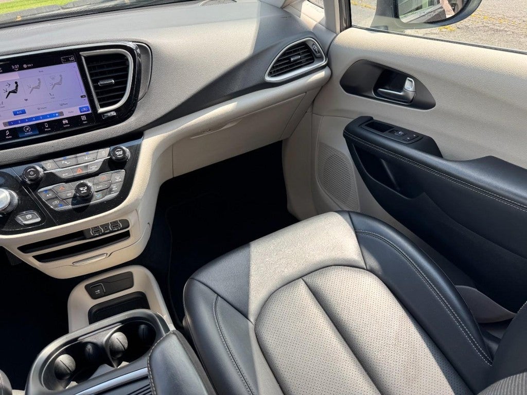 2023 Chrysler Pacifica Touring L FWD