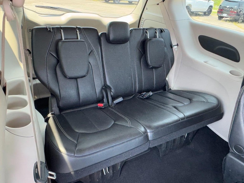 2023 Chrysler Pacifica Touring L FWD
