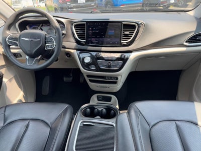 2023 Chrysler Pacifica Touring L FWD