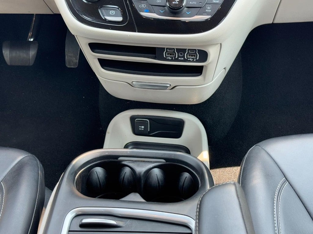 2023 Chrysler Pacifica Touring L FWD