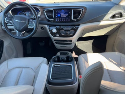 2017 Chrysler Pacifica Touring-L Plus FWD