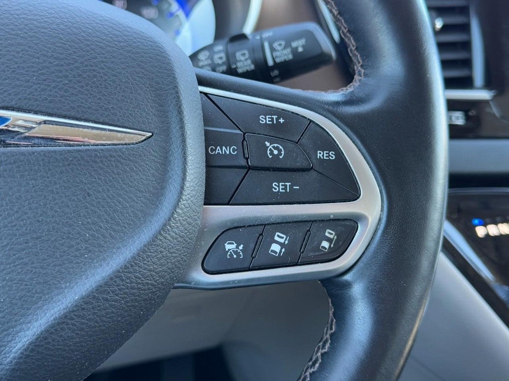 2017 Chrysler Pacifica Touring-L Plus FWD