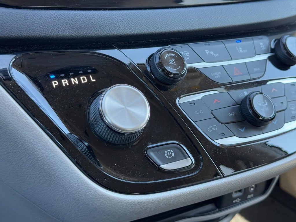 2017 Chrysler Pacifica Touring-L Plus FWD