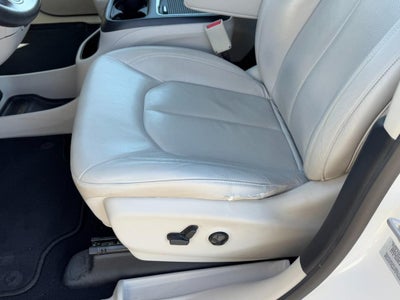 2017 Chrysler Pacifica Touring-L Plus FWD