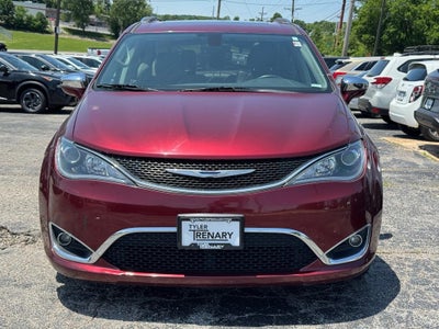 2018 Chrysler Pacifica Limited FWD