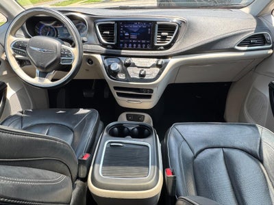 2018 Chrysler Pacifica Limited FWD