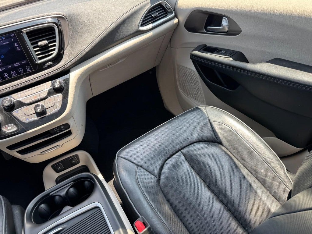 2018 Chrysler Pacifica Limited FWD