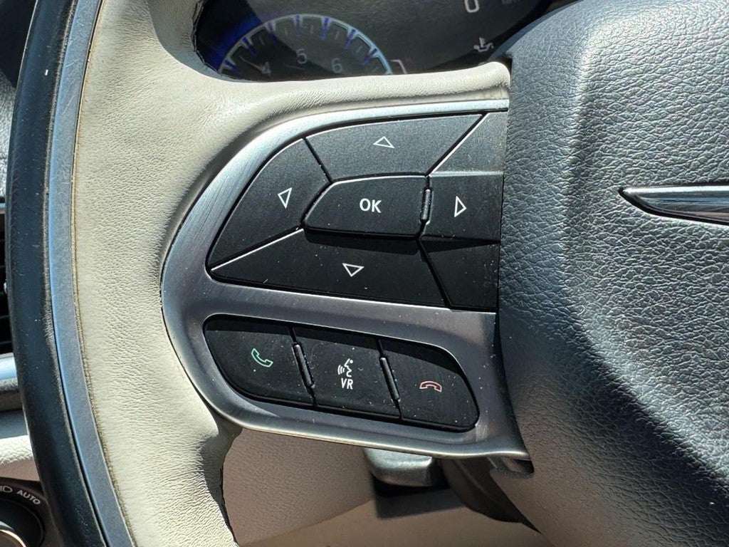 2018 Chrysler Pacifica Limited FWD