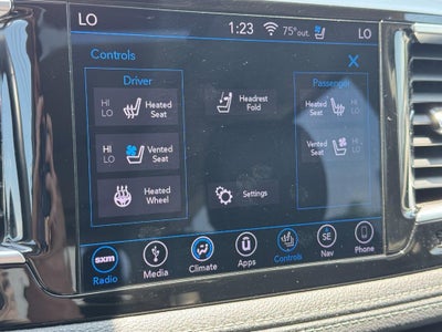 2018 Chrysler Pacifica Limited FWD