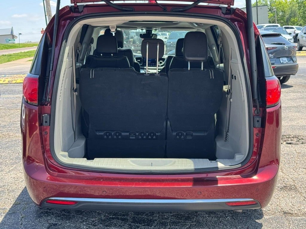 2018 Chrysler Pacifica Limited FWD