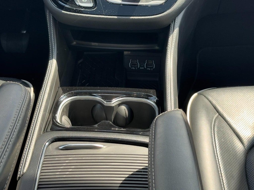 2025 Chrysler Pacifica Limited FWD